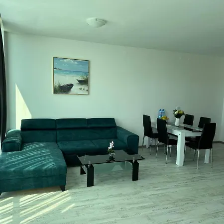 דירה Spacious And Cozy In Complex Del Sol