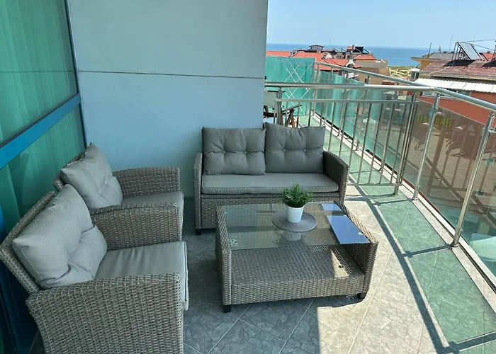 Spacious And Cozy In Complex Del Sol פרימורסקו